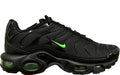 NIKE AIR MAX PLUS Black Green Strike