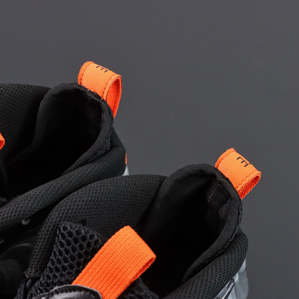 NIKE AIR  Foamposite One Halloween
