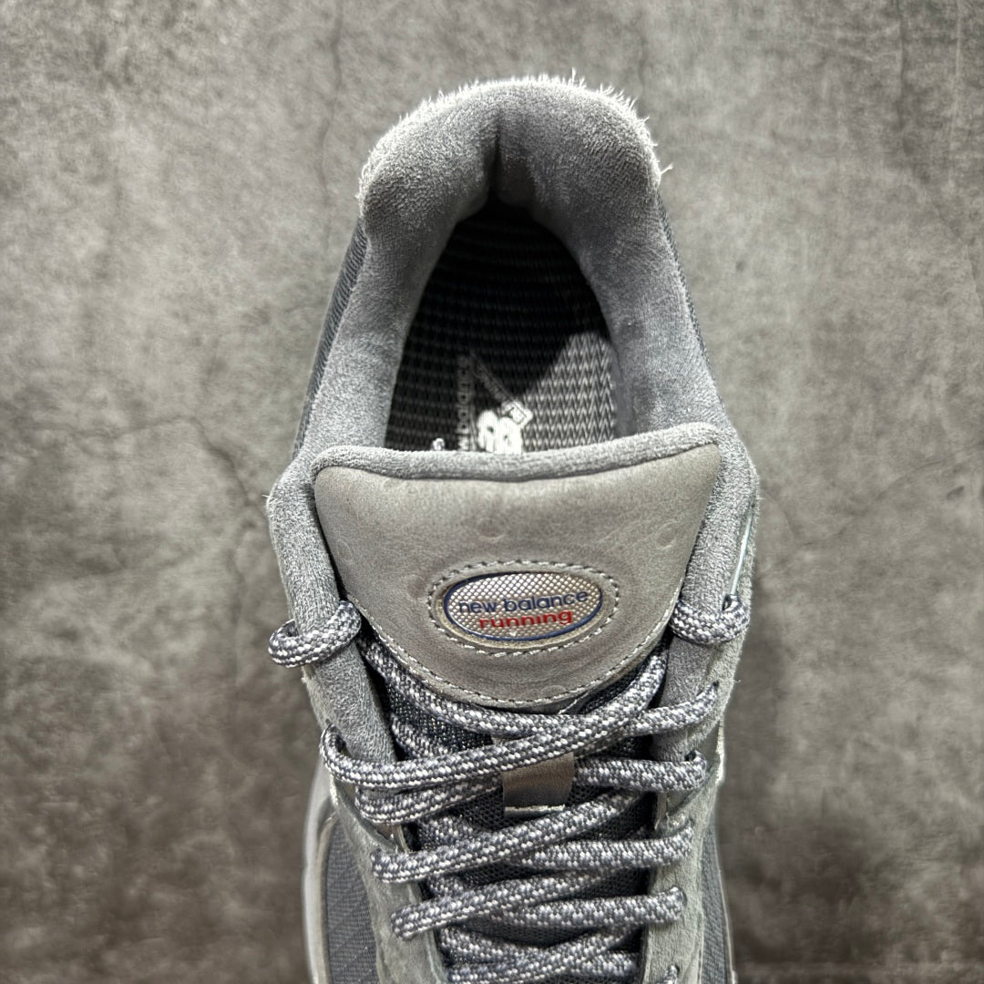 NEW BALANCE 2002R grey and indigo/navy