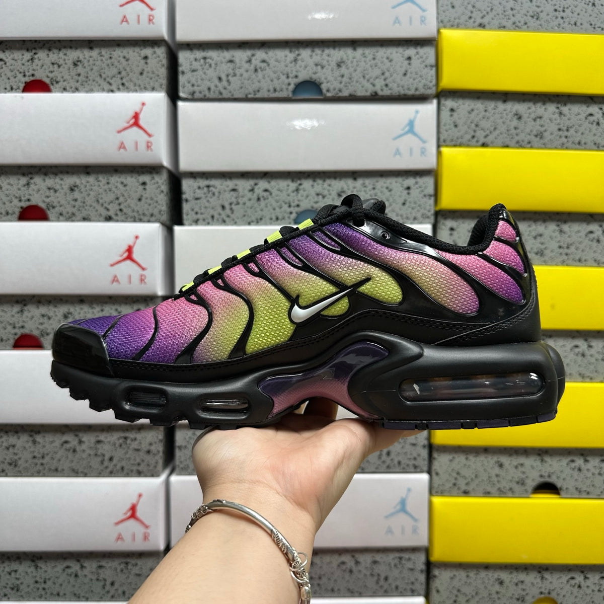 NIKE AIR MAX PLUS Northern Lights