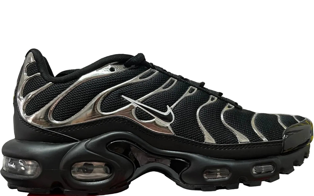 NIKE AIR MAX PLUS Black Chrome