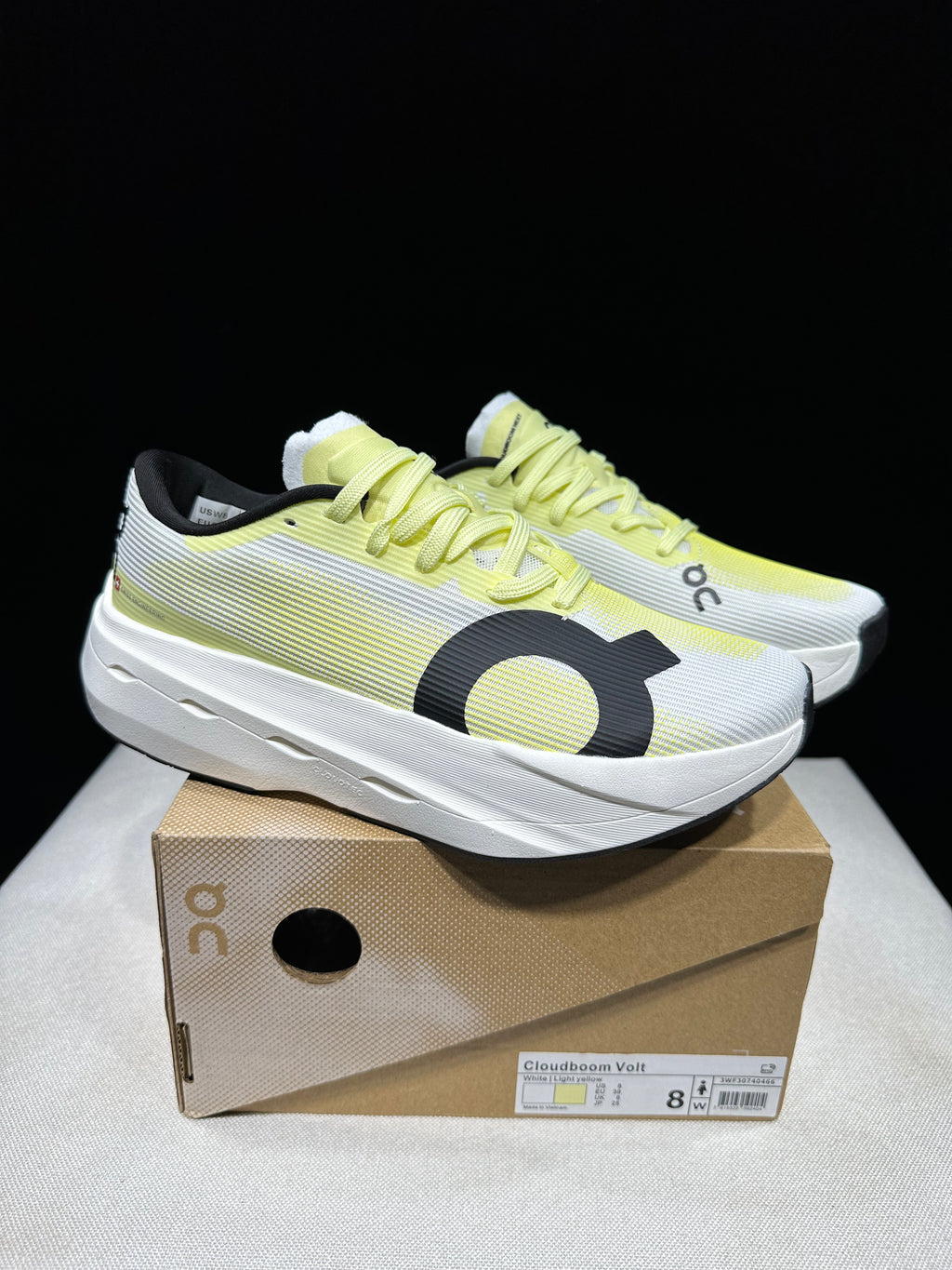 ON - CLOUDBOOM VOLT WHITE LIGHT YELLOW