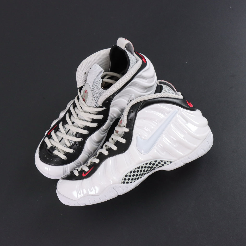 NIKE AIR  Foamposite Pro White Black University Red