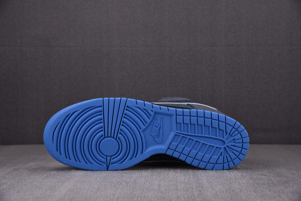 Nike SB Dunk  Low  "Blue Lobster"