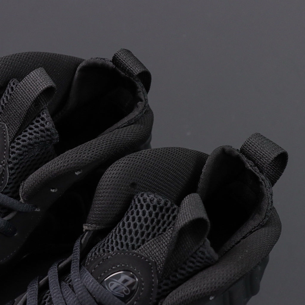 NIKE AIR  Foamposite  Black / Anthracite / Black