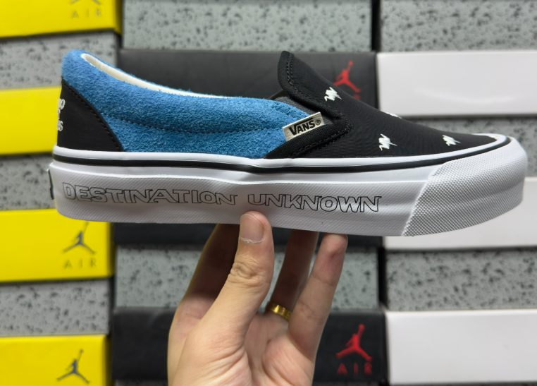 VANS LX CLASSIC SLIP-ON 98 BRIGHT AZURE