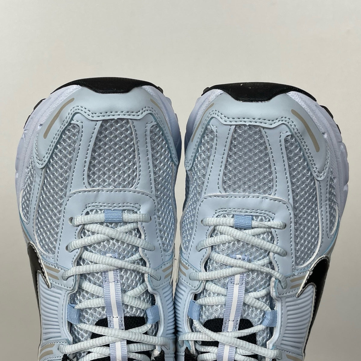 NIKE AIR ZOOM VOMERO 5 "Blue Tint"