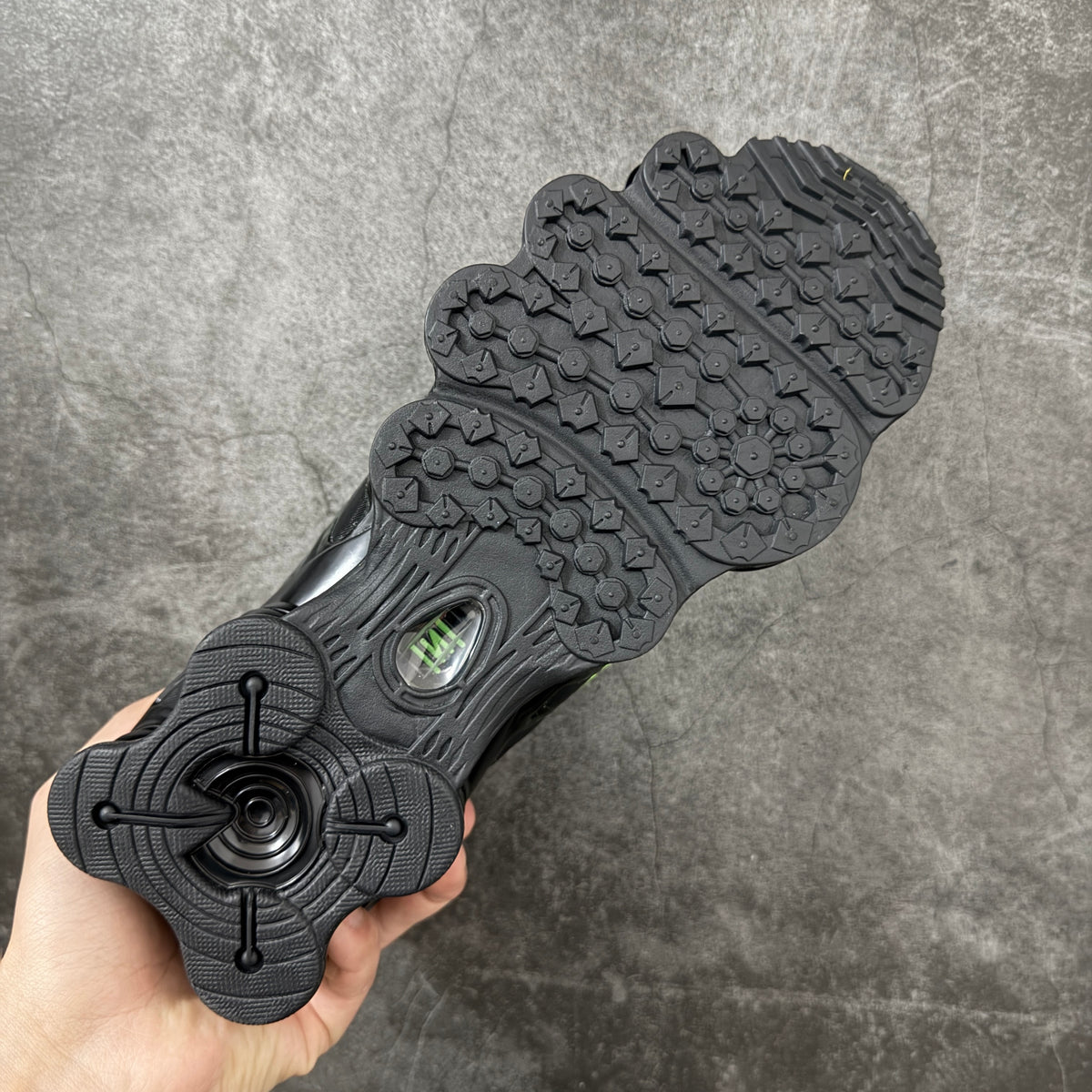 NIKE SHOX TLX Black Green Strike