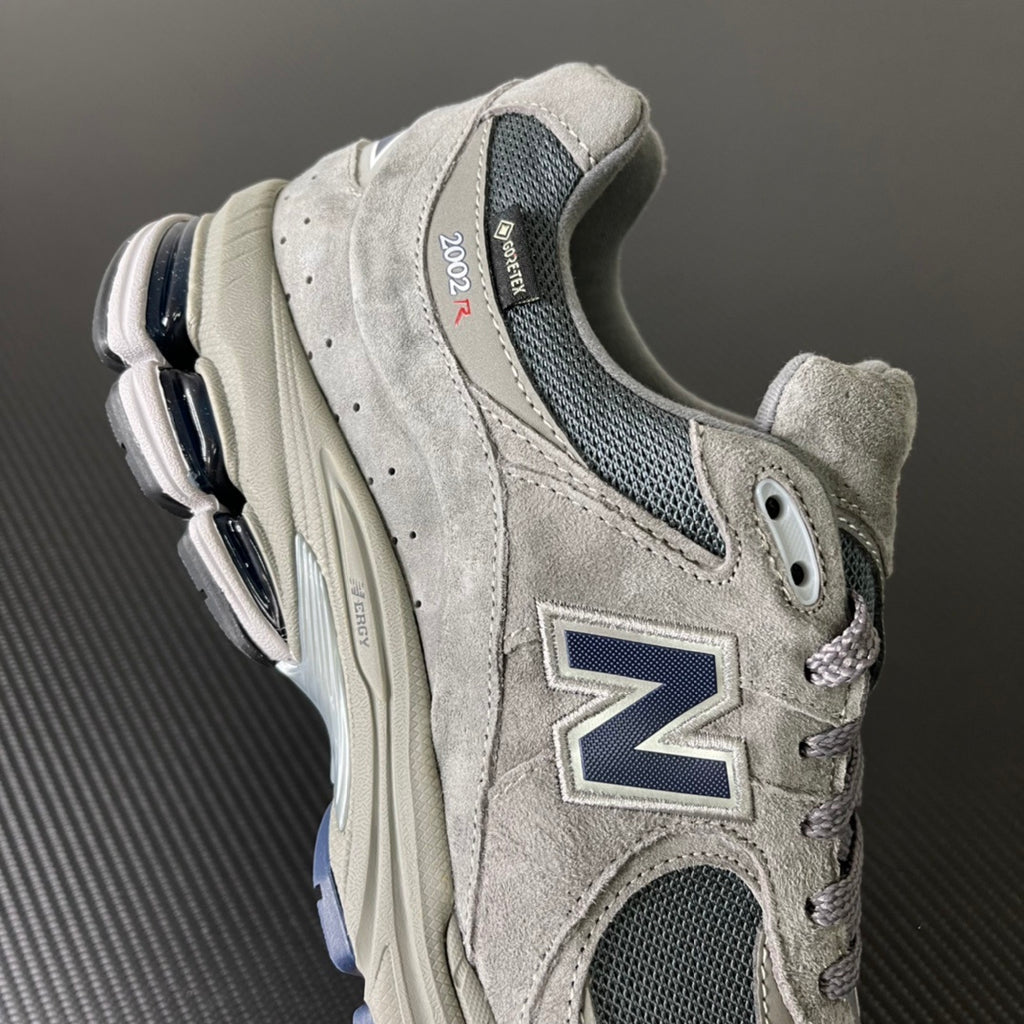 NEW BALANCE 2002R GORE-TEX in the Marblehead / Moon Shadow