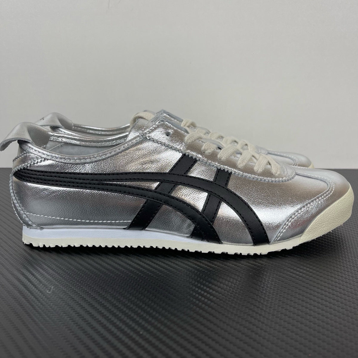 Onitsuka Tiger Mexico 66 'Pure Silver Black'
