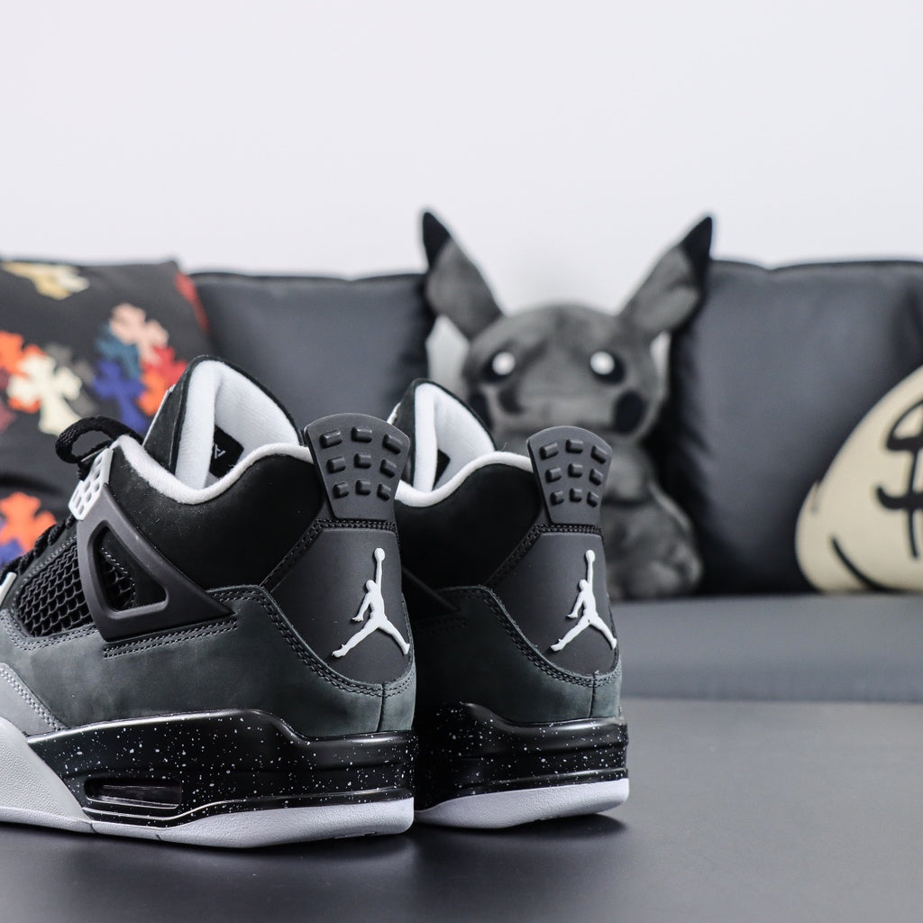 Jordan 4 Retro 'Fear' 2024