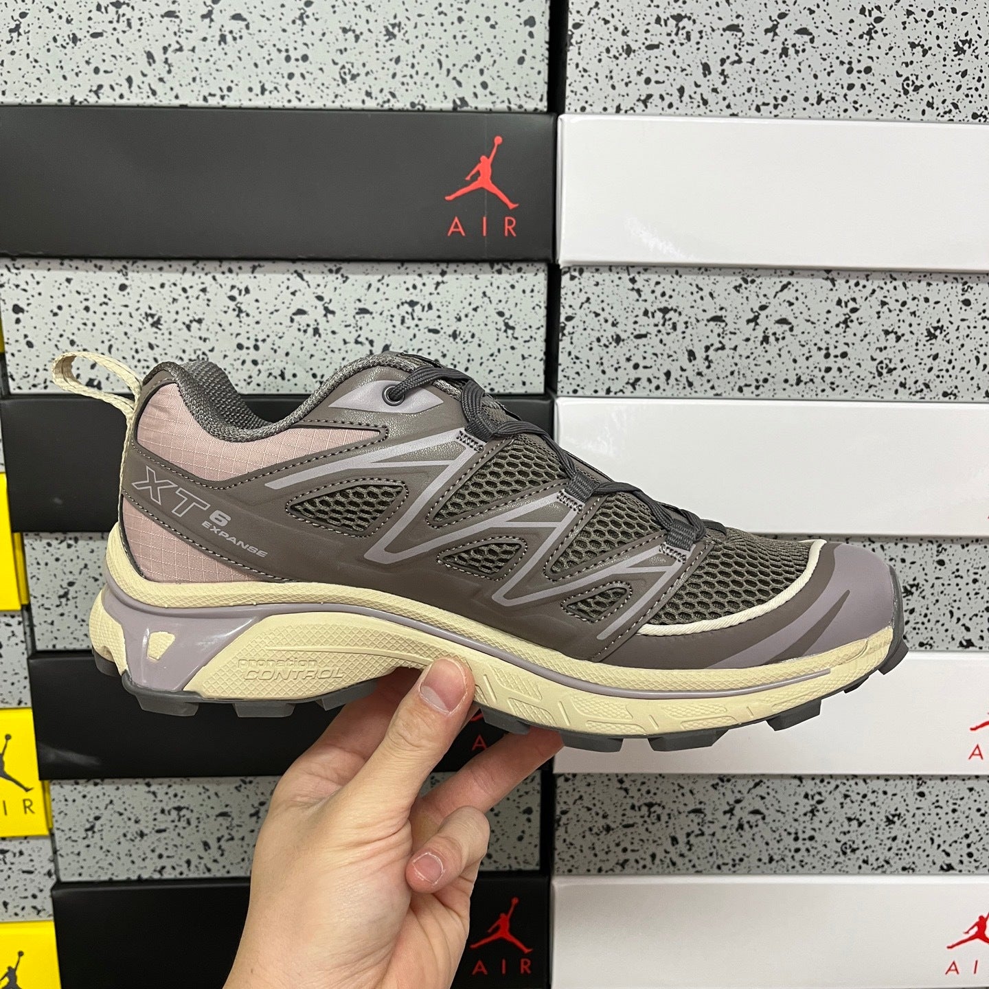 SALOMON-XT-6 Expanse Seasonal 'Plum Kitten'