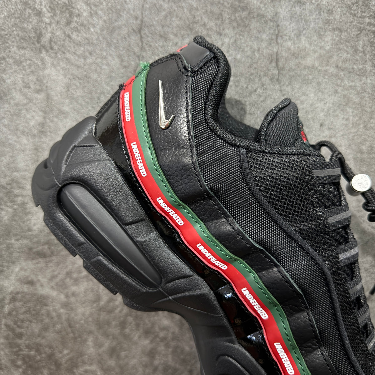 Nike Air Max 95 x Undefeated 'Black Metallic Silver'