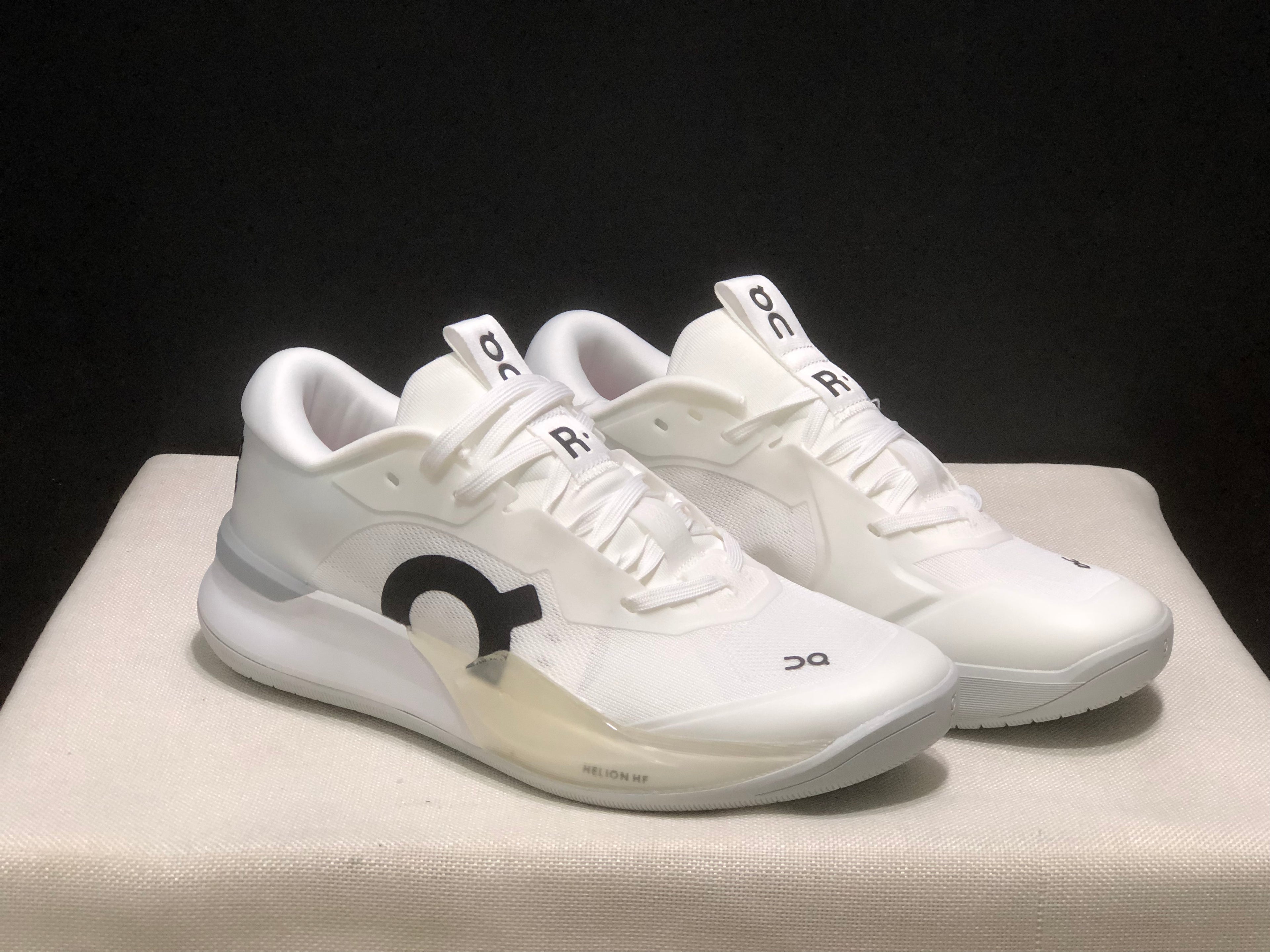 THE ROGER Pro 3 'White | Pink'