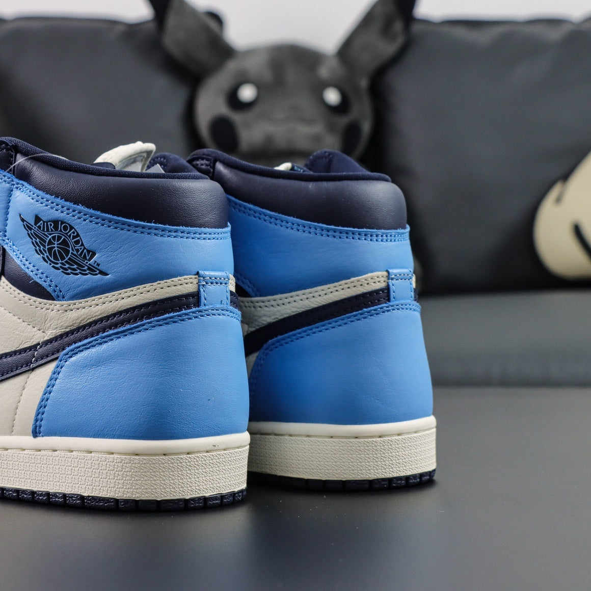 Jordan 1 Retro High OG 'Obsidian'