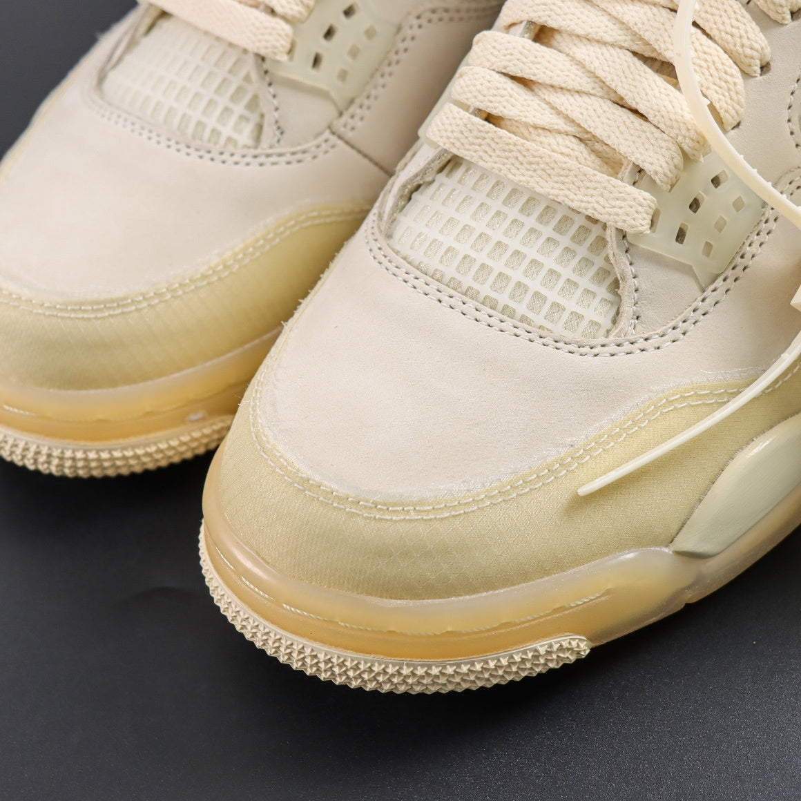 Jordan 4 x Off-White 'Sail'