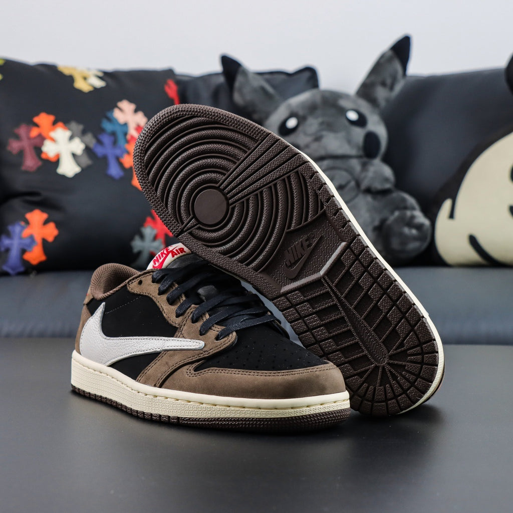 Jordan 1 Low x Travis Scott 'Mocha'
