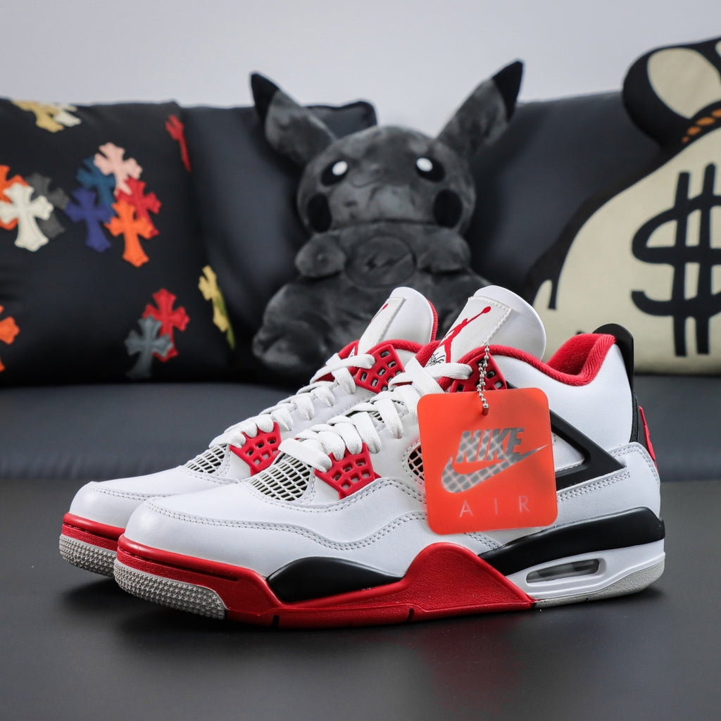 Jordan 4 'Fire Red' 2020