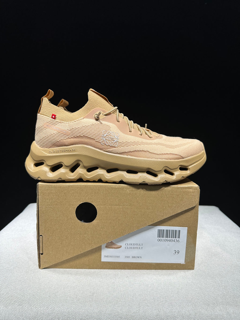 ON - Cloudtilt x Loewe 'Dark Sand'