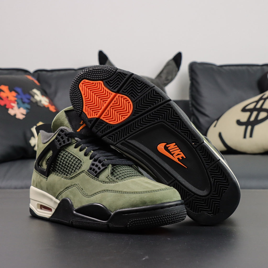 Jordan 4 Retro x UNDEFEATED