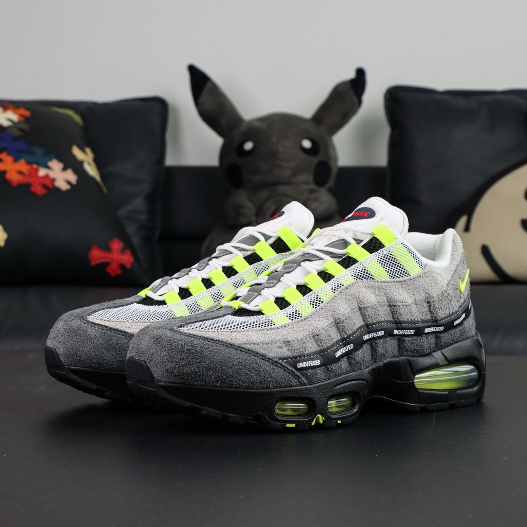 Nike Air Max 95 x Undefeated 'Geo NYC Neon'