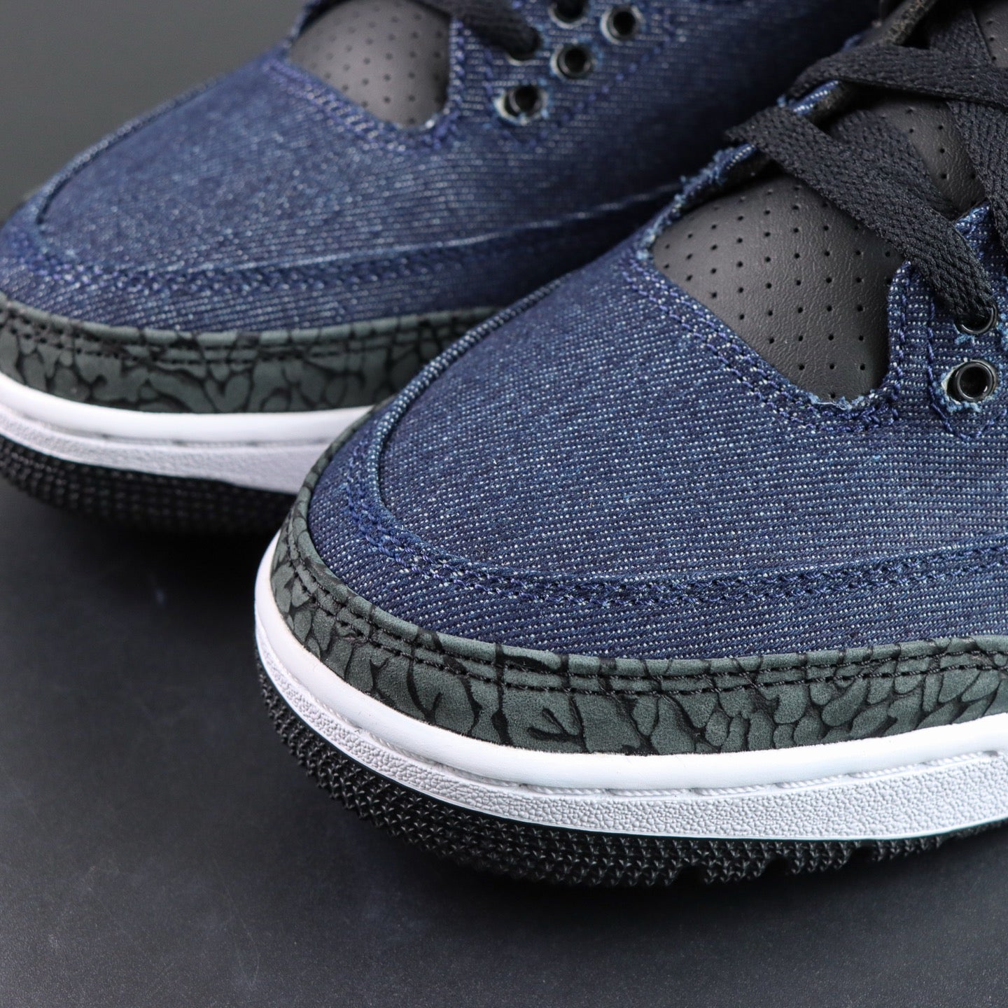Jordan 3 Retro x Levi’s 'Indigo'