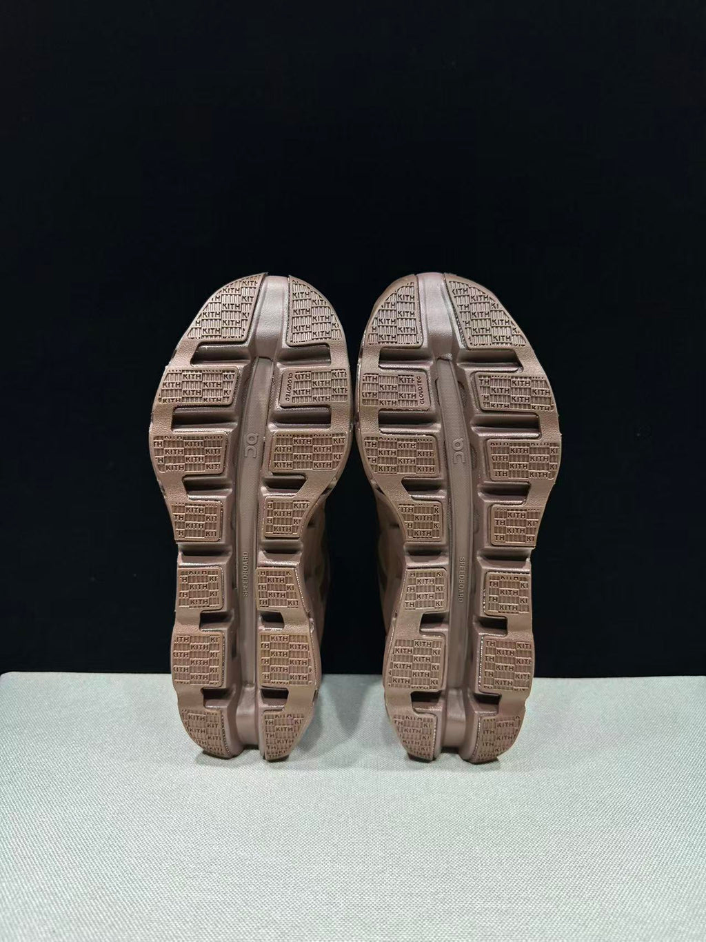 ON - KITH K TECH 1 TRIPLE BROWN