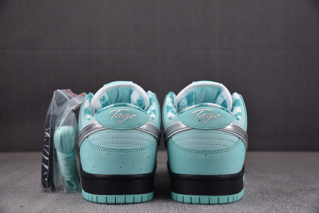 Nike SB Dunk  Low "Tiffany Aqua Diamond Lobster"