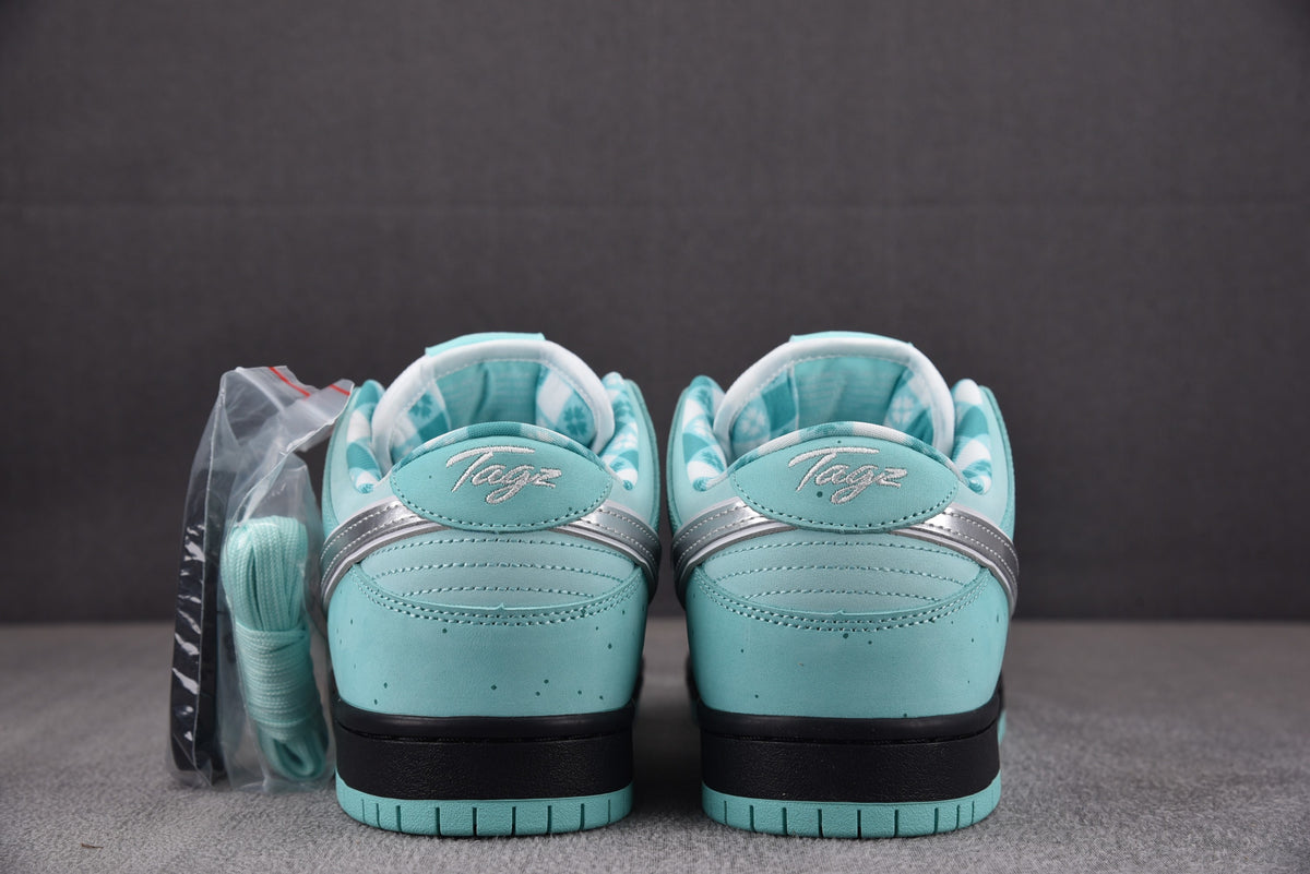 Nike SB Dunk  Low "Tiffany Aqua Diamond Lobster"