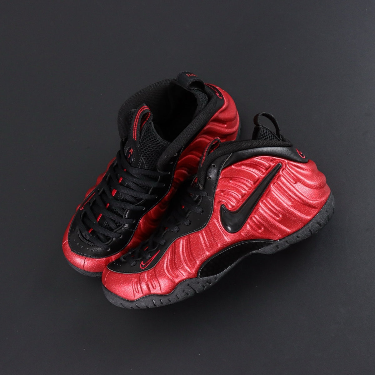 NIKE AIR  Foamposite Pro University Red