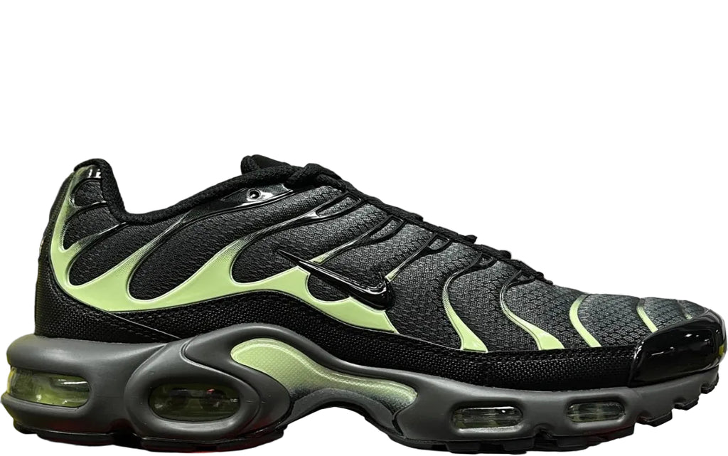NIKE AIR MAX PLUS Iron Grey Light Liquid Lime Black