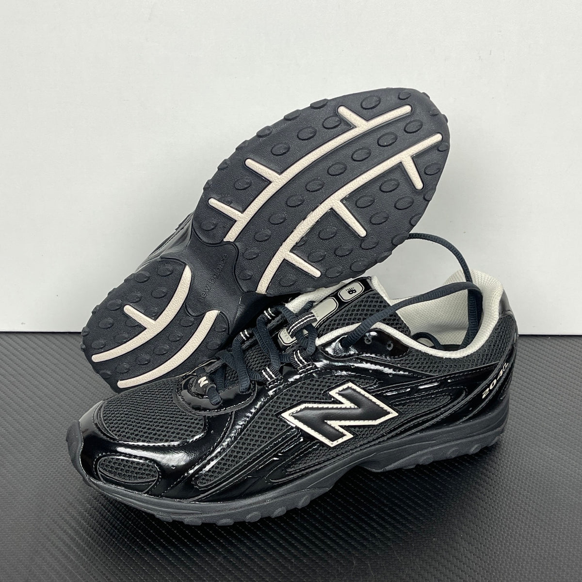 New Balance 204L "Black Timberwolf"