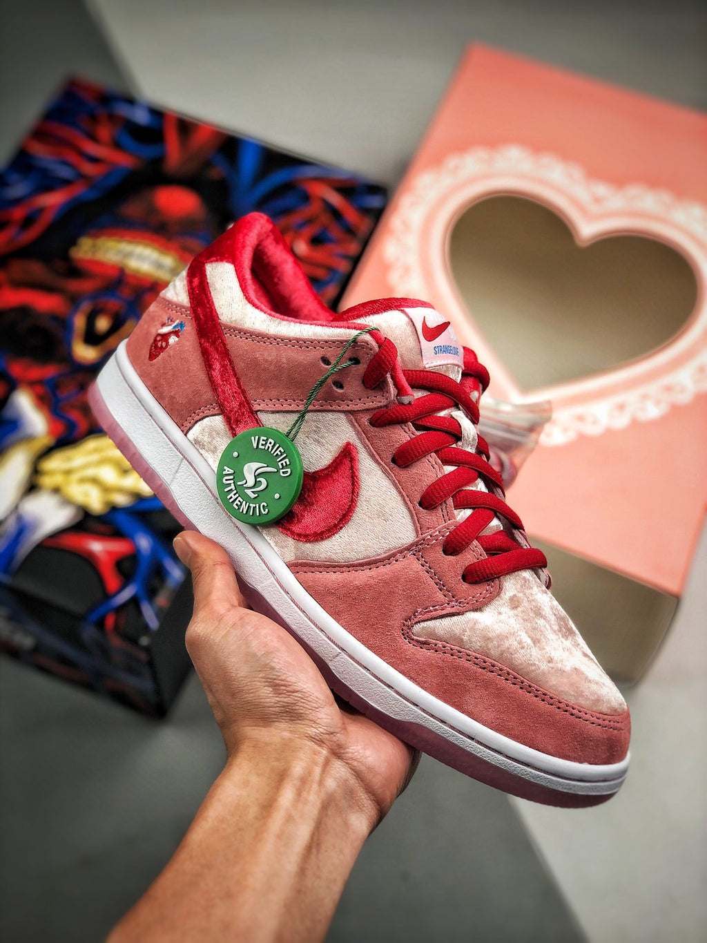 Nike SB Dunk  Low StrangeLove Skateboards