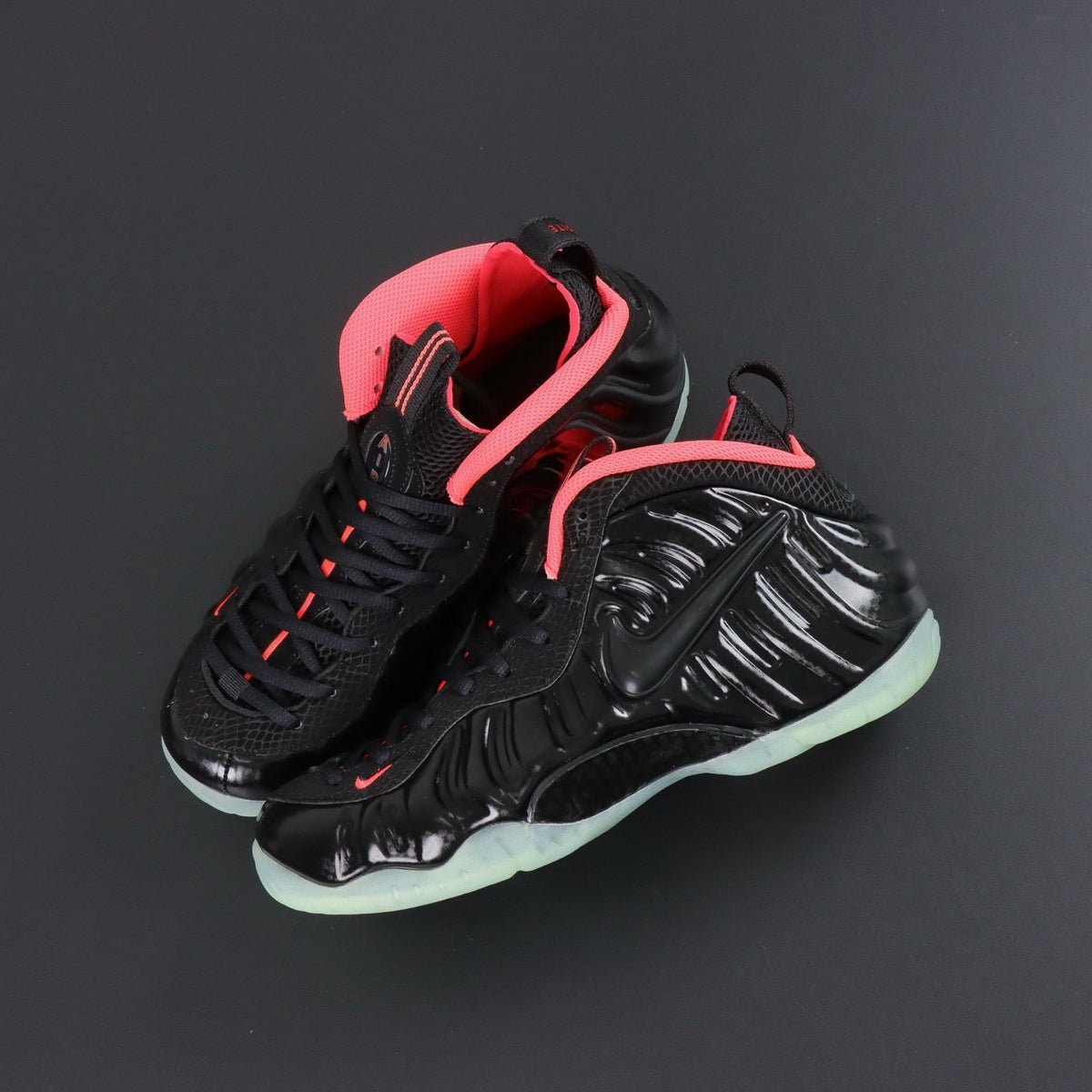 NIKE AIR  Foamposite Pro Yeezy