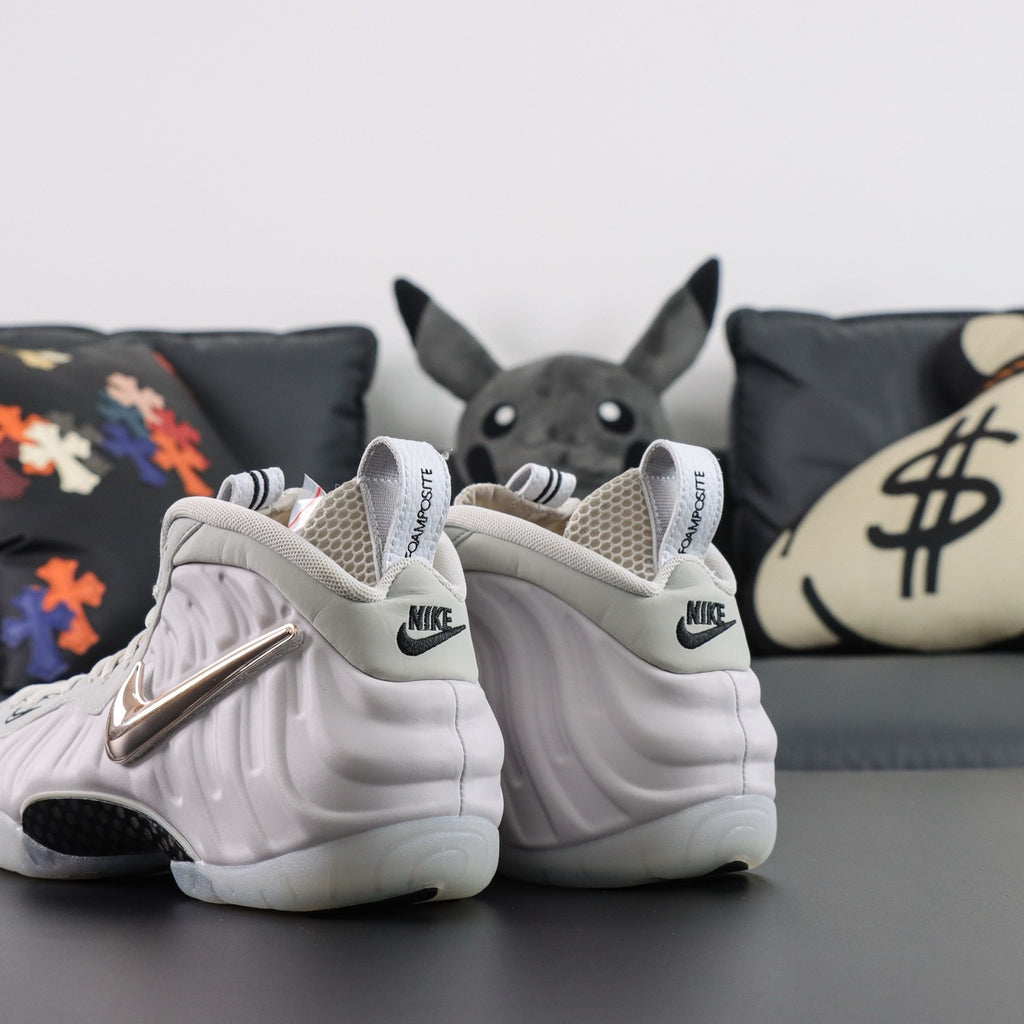 NIKE AIR  Foamposite Vast Grey / Black