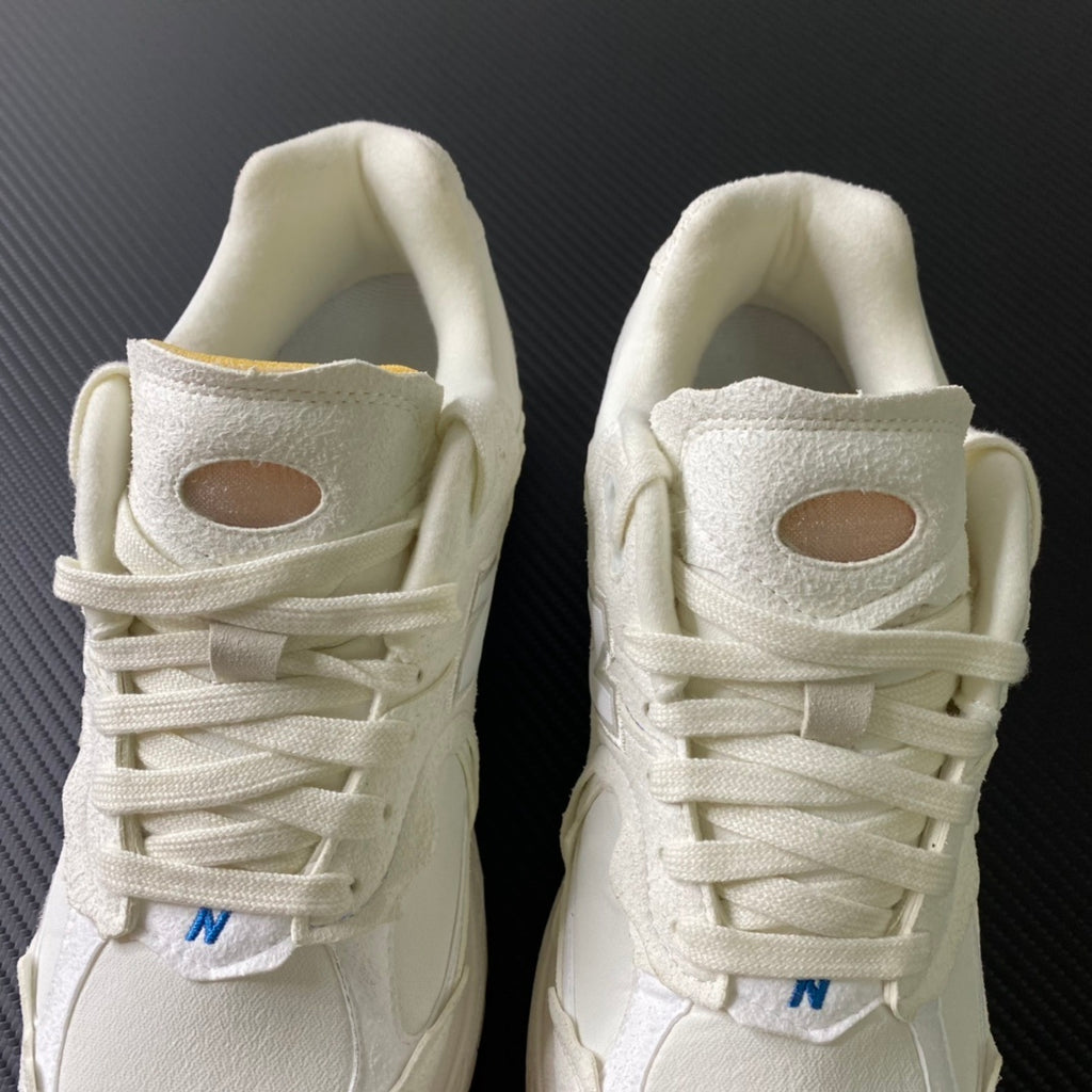 NEW BALANCE 2002R  Protection Pack in "Sea Salt"