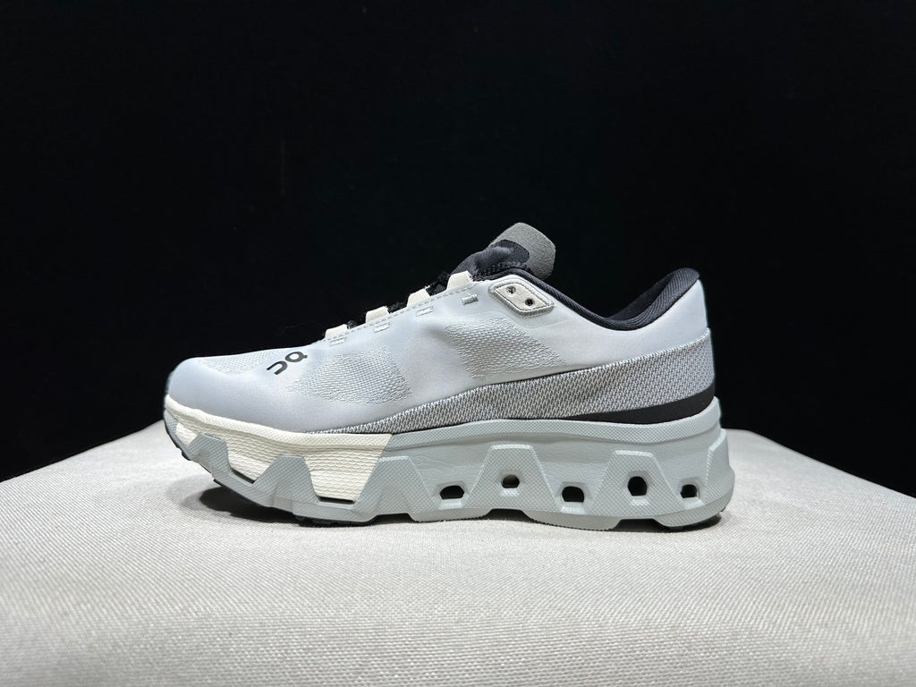 ON - Cloundmonster Hyper 'Glacier | Ivory'