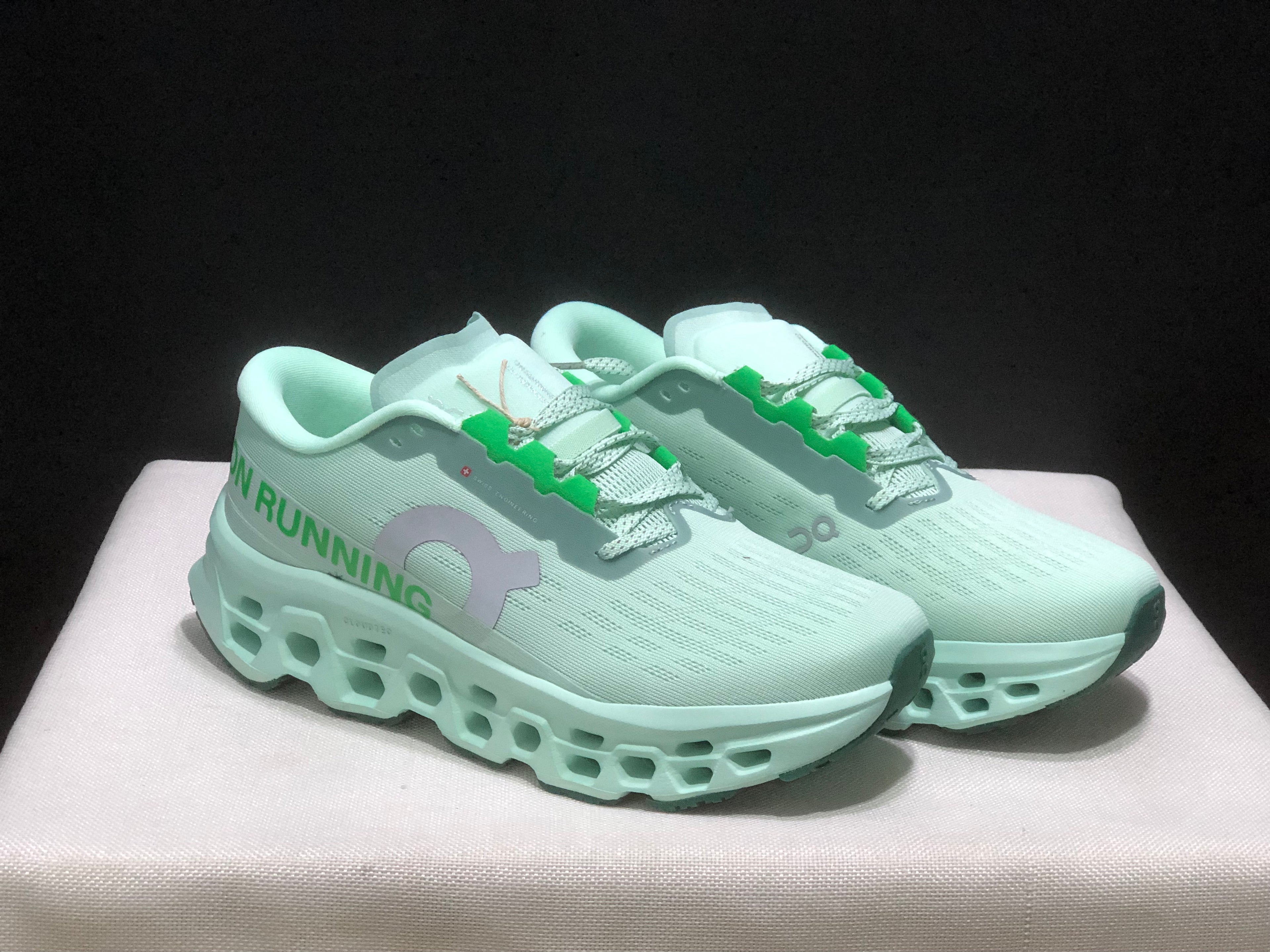 ON - Cloudmonster 3 'Brook | Flurry'