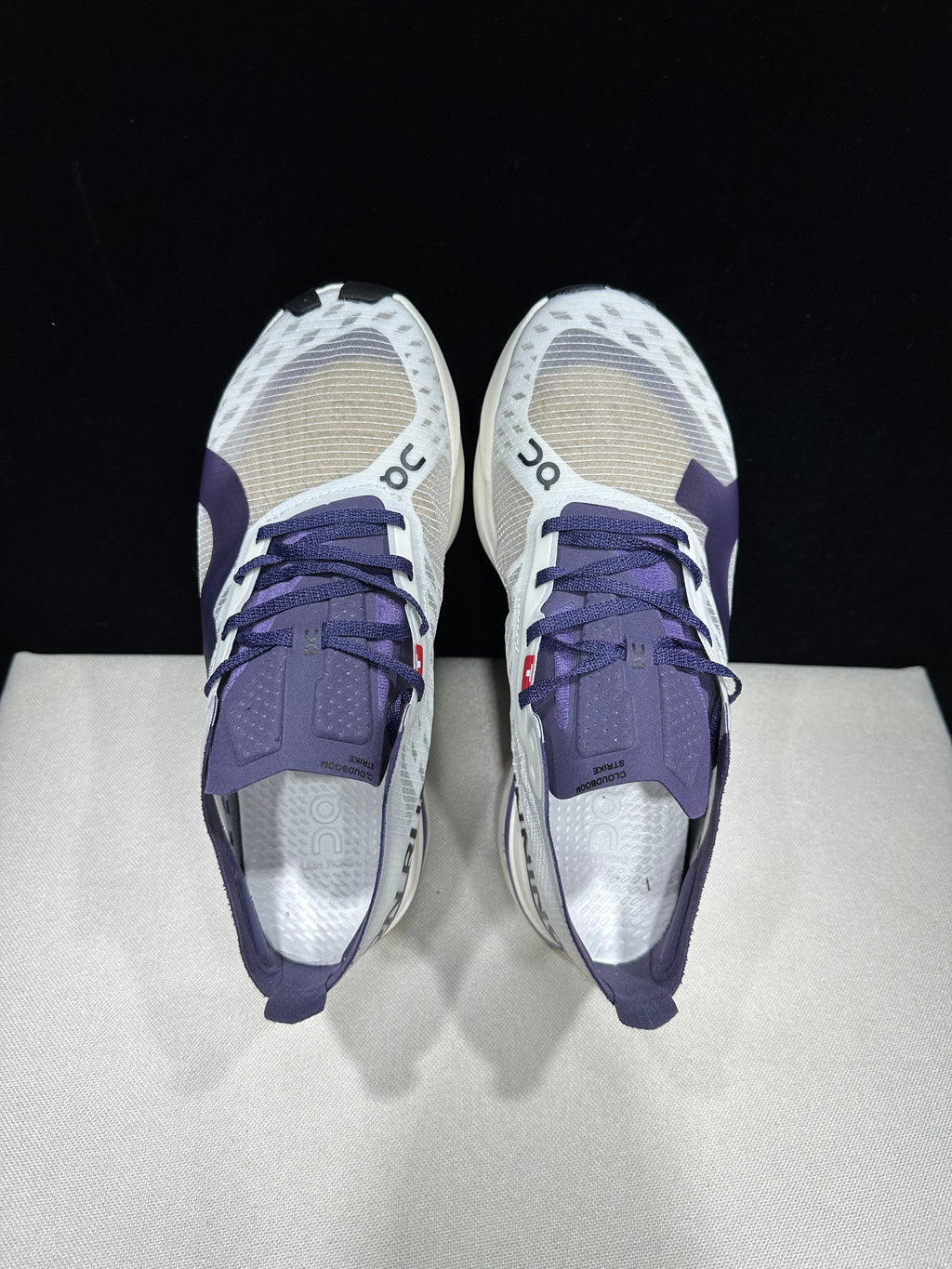 ON - Cloudboom Strike 'White | Purple'