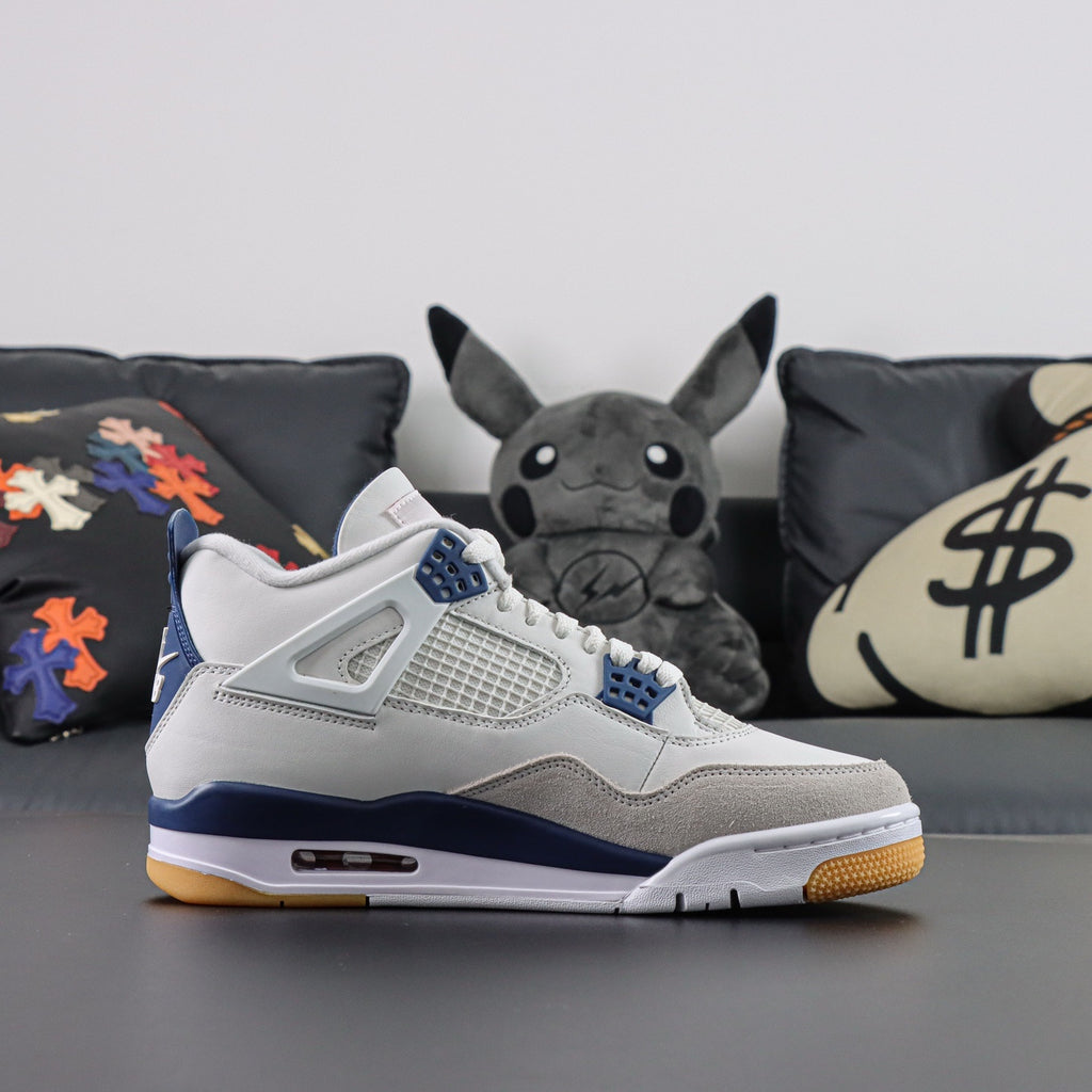 Jordan 4 Retro SB 'White Navy'