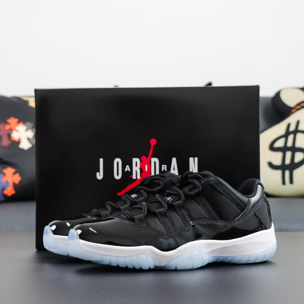 Jordan 11 Low 'Space Jam'