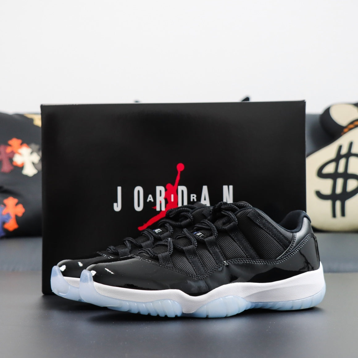 Jordan 11 Low 'Space Jam'