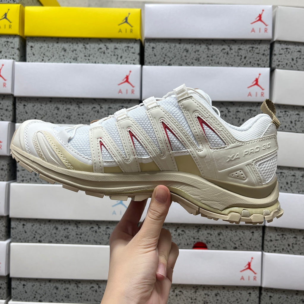 SALOMON-XA Pro 3D La Yaute 'White Pepper High Risk Red'