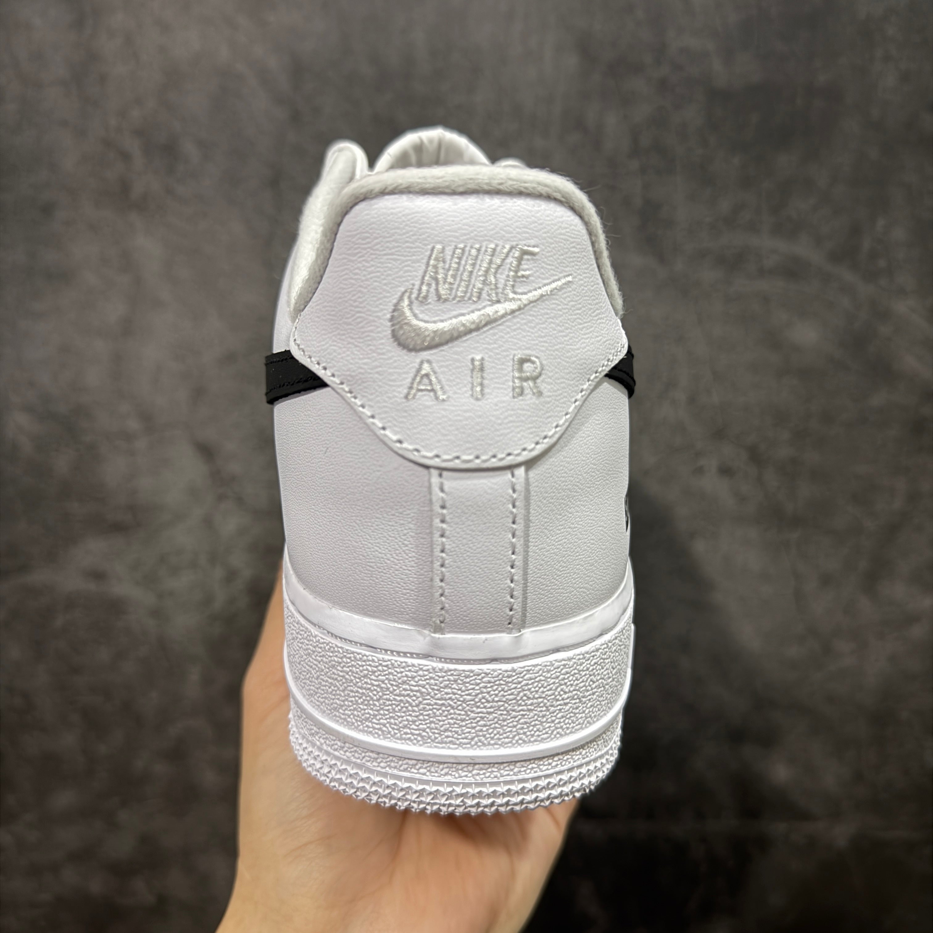 Nike Air Force 1 Low x Supreme 'White Black'