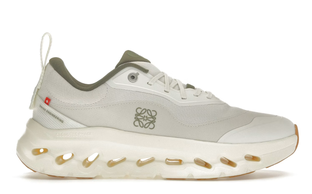 ON - Cloudtilt 2.0 x LOEWE 'White Khaki'