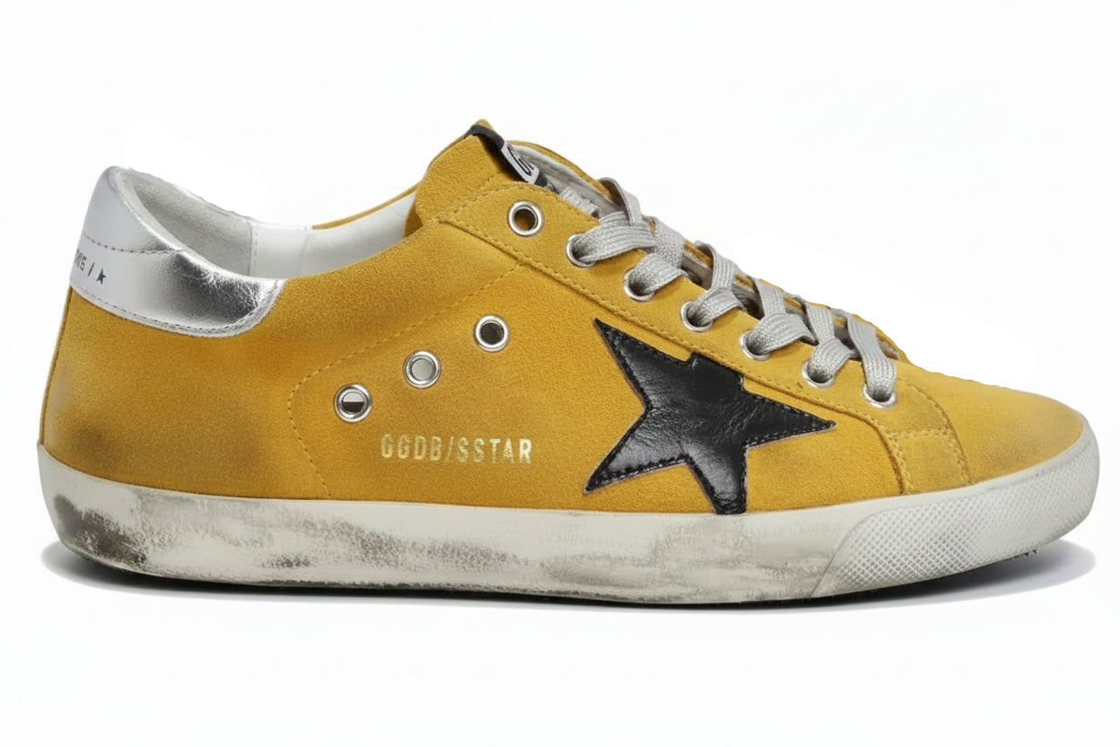 Golden Goose Super-Star 'Gamuza Mustard Uppers Leather Black Star Leather Silver Tab'