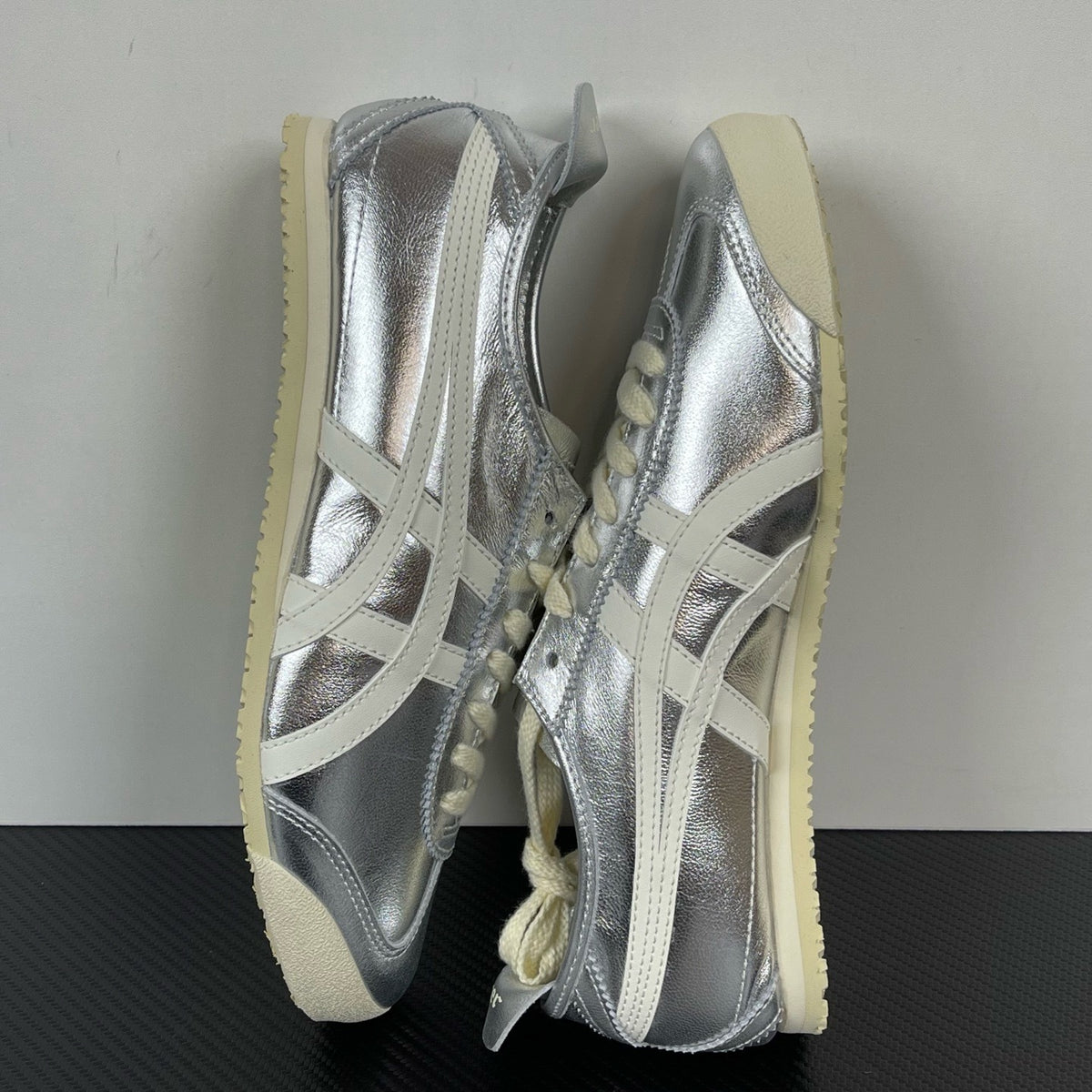 Onitsuka Tiger Mexico 66 'Silver Off-White'