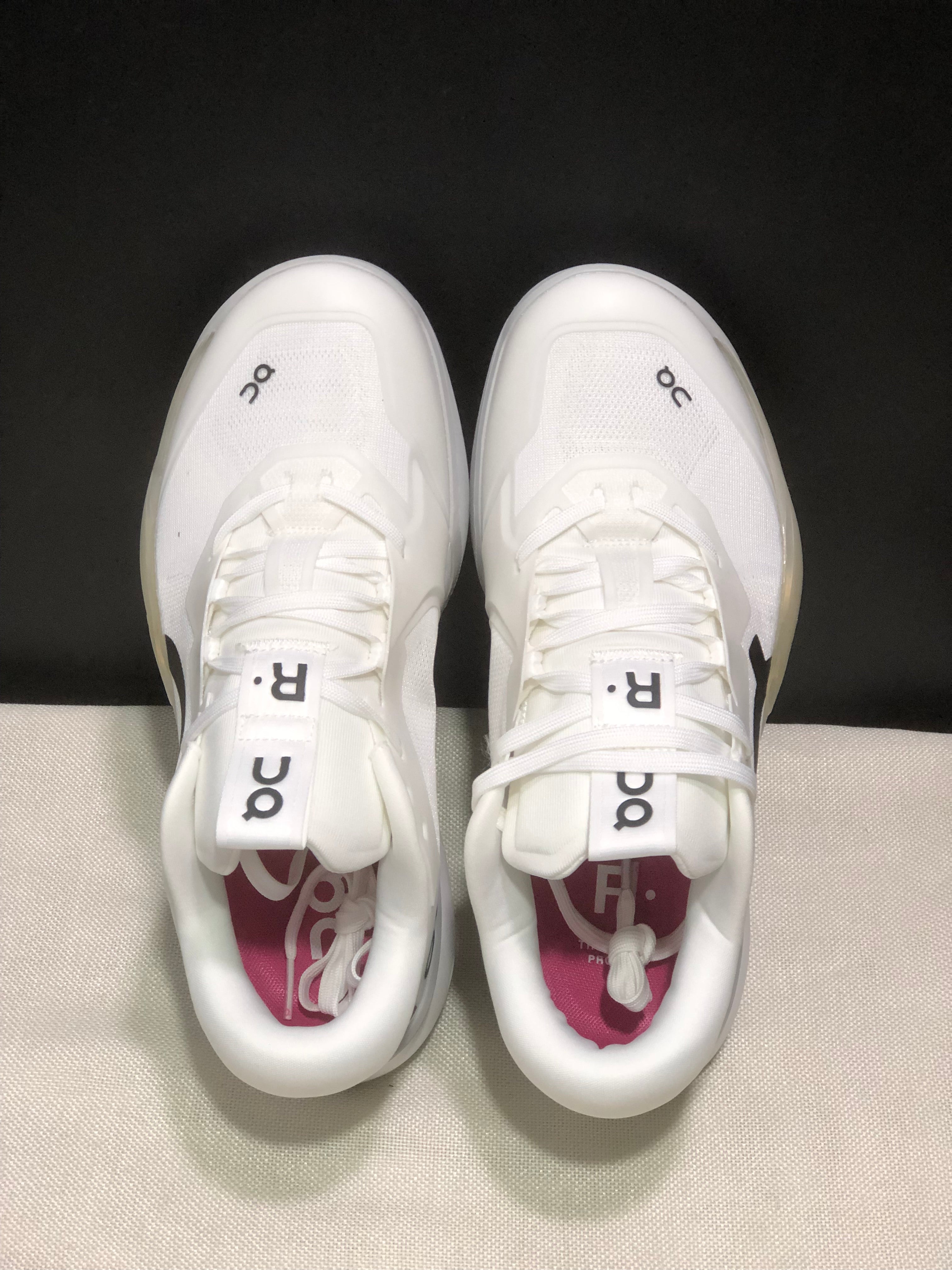 THE ROGER Pro 3 'White | Pink'