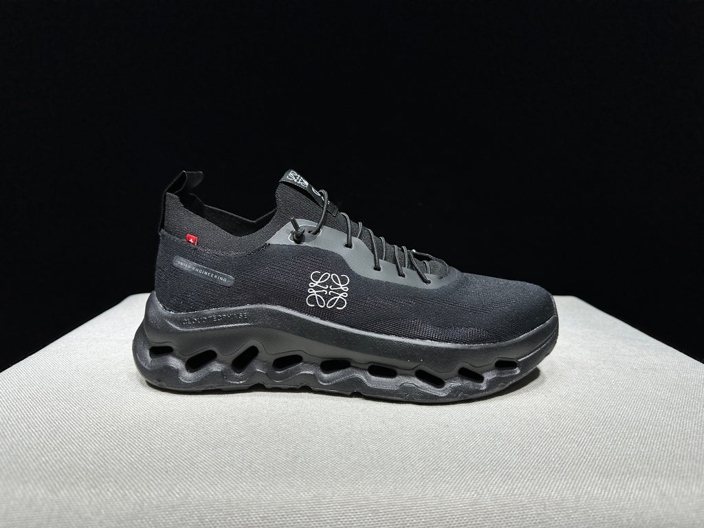 ON - Cloudtilt x Loewe 'All Black'