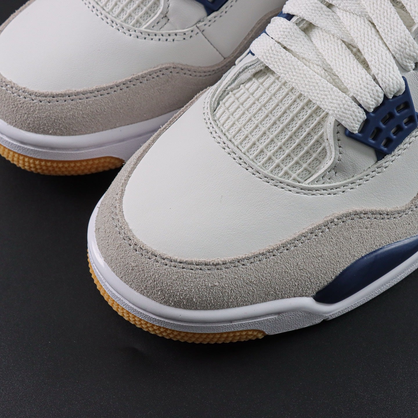 Jordan 4 Retro SB 'White Navy'
